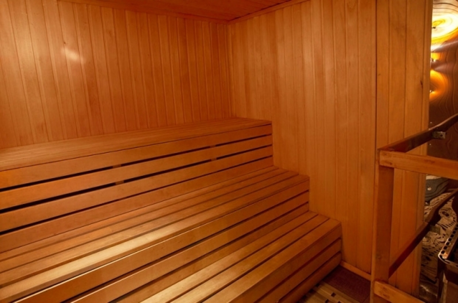 Банный клуб на бауманке москва. Баня на бауманской. Сауна улица баумана 22. Сауна метро. Банный клуб на бауманке москва.